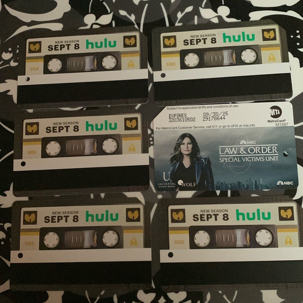 Hulu's Wu-Tang Metrocard - Wu Tang - With Bonus C… - image 1